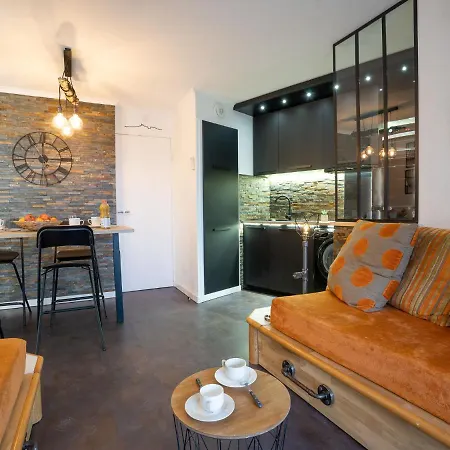 L'esquinade - J4236 By Interhome Saint-Raphaël