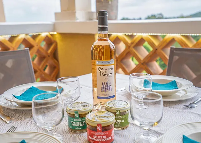 L'esquinade - J4236 By Interhome Сен-Рафаэль