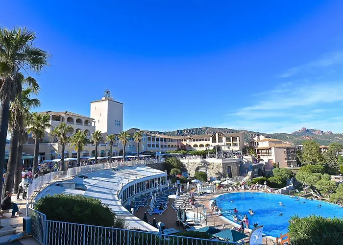 L'esquinade - J4236 By Interhome * Сен-Рафаэль